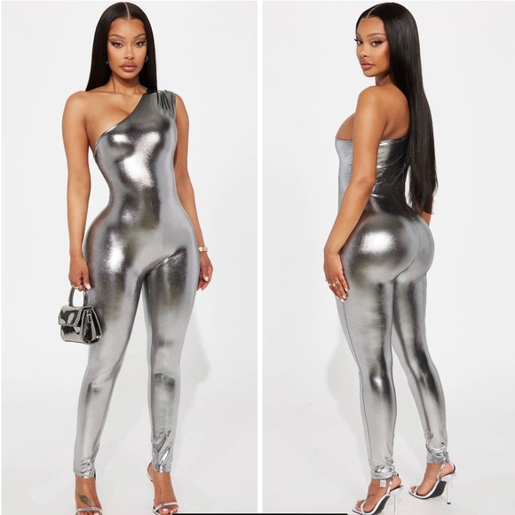 Silver Jumpsuit - Picture 2 of 3